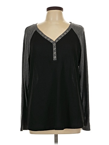 BLOOMCHIC Long Sleeve Henley (view 1)