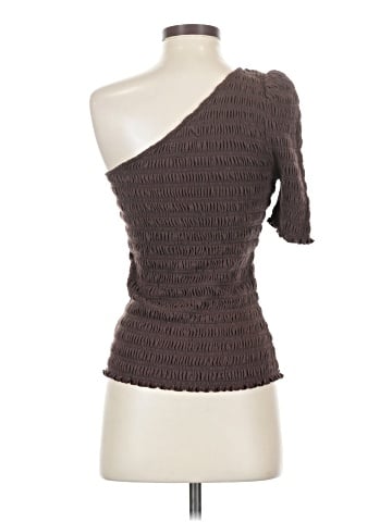 Gap Short Sleeve Top (view 2)