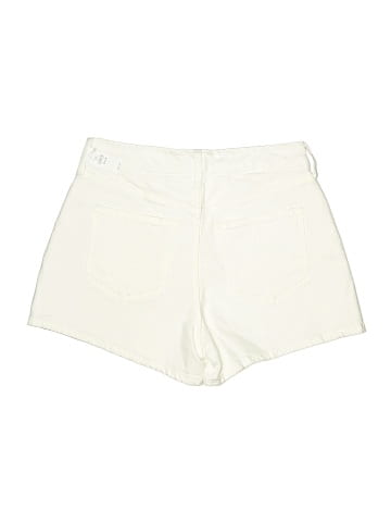 Gap Shorts (view 2)