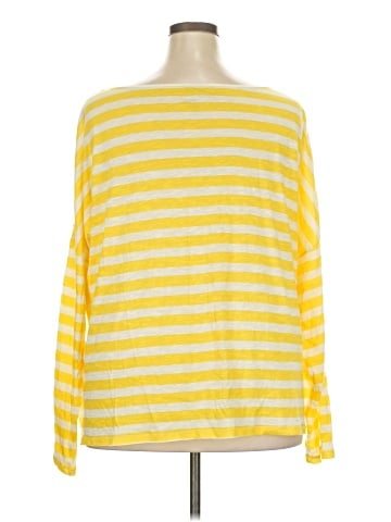 Old Navy 3/4 Sleeve T-Shirt (view 2)