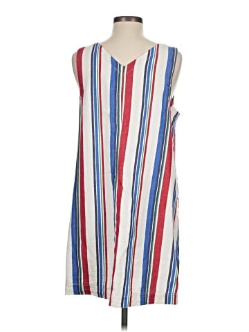 Old Navy Casual Dress (view 2)