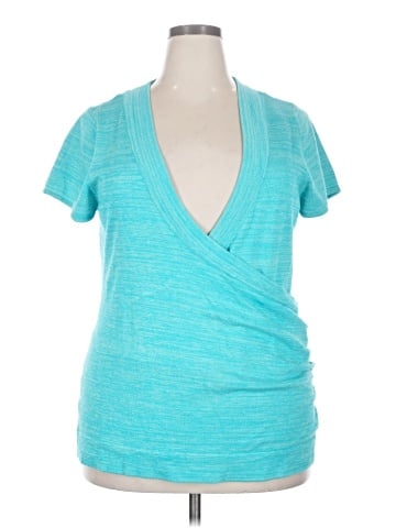 Maurices Short Sleeve T-Shirt (view 1)