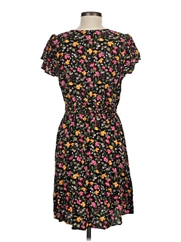 Old Navy Casual Dress (view 2)