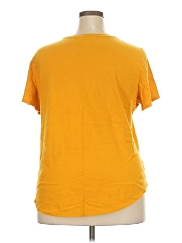 Old Navy Short Sleeve T-Shirt (view 2)