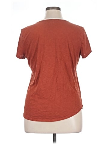 Maurices Short Sleeve T-Shirt (view 2)