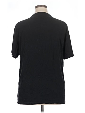 Old Navy Short Sleeve T-Shirt (view 2)