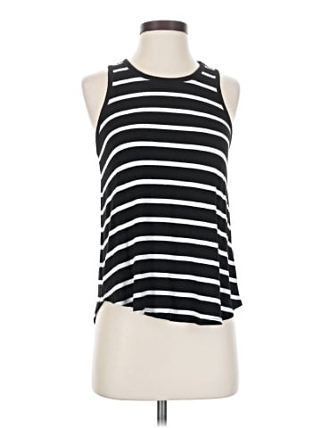 Akemi + Kin Sleeveless T-Shirt (view 1)