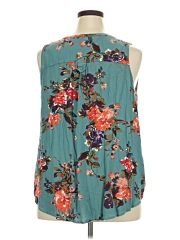 Market and Spruce Sleeveless Blouse (view 2)
