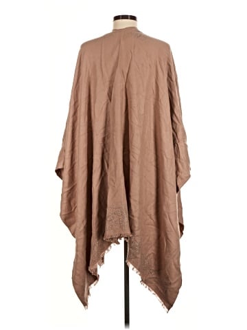 Pretty Persuasions Wrap (view 2)