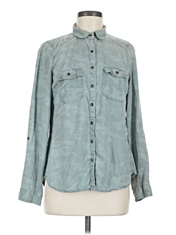 Maurices Long Sleeve Button-Down Shirt (view 1)