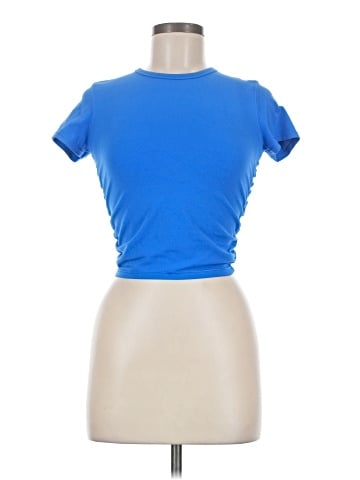 Lululemon Athletica Short Sleeve T-Shirt (view 1)