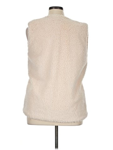 Chelsea & Violet Faux Fur Vest (view 2)