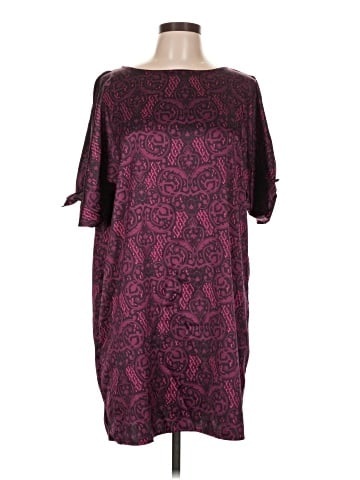 Daisy Fuentes Casual Dress (view 1)