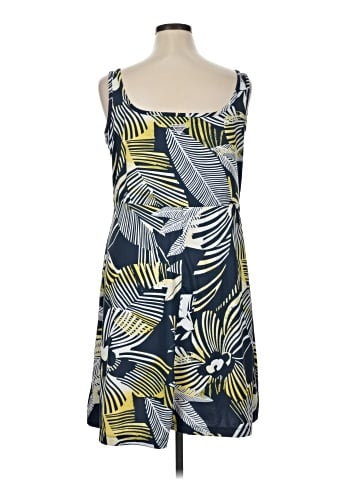 Columbia Casual Dress (view 2)