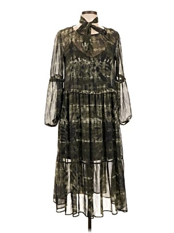 Stradivarius Casual Dress (view 1)