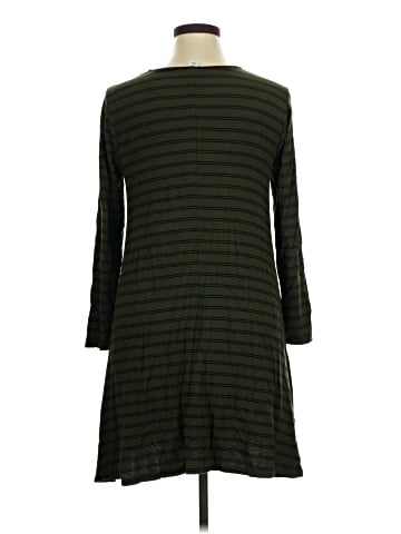 Old Navy Casual Dress (view 2)