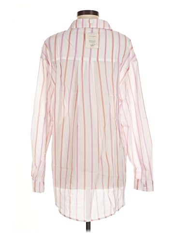 Fabletics Long Sleeve Button-Down Shirt (view 2)