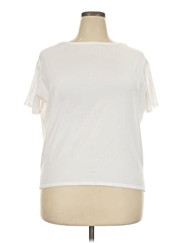 Lululemon Athletica Short Sleeve T-Shirt (view 1)