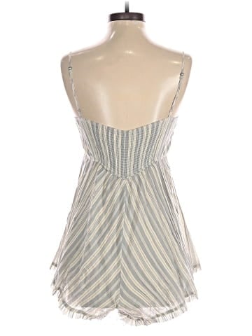 Urban Outfitters Casual Dress (view 2)
