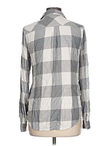 Maurices Long Sleeve Button-Down Shirt (view 2)