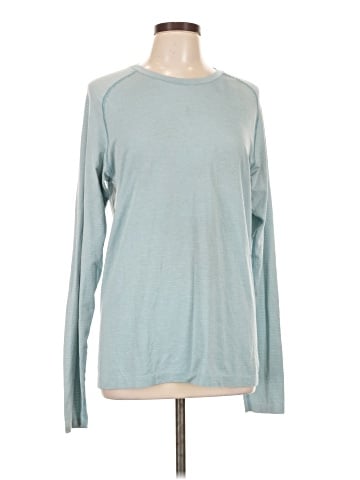 Lululemon Athletica Long Sleeve T-Shirt (view 1)