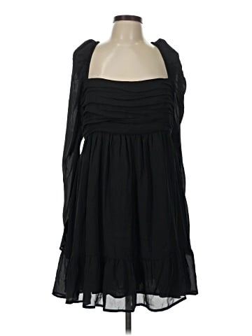 Abercrombie & Fitch Cocktail Dress (view 1)