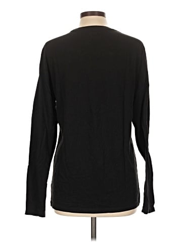 Old Navy Long Sleeve T-Shirt (view 2)
