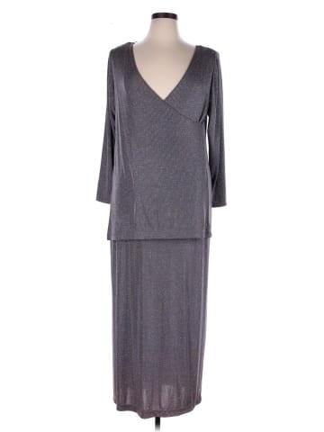 Jeffrey & Dara Casual Dress (view 1)