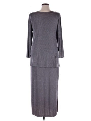 Jeffrey & Dara Casual Dress (view 2)
