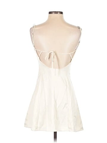 Alice in the Eve Cocktail Dress (view 2)