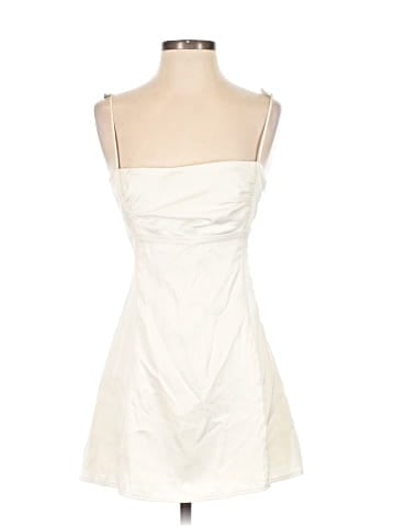 Alice in the Eve Cocktail Dress (view 1)