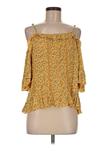 American Eagle Outfitters 3/4 Sleeve Blouse (view 1)