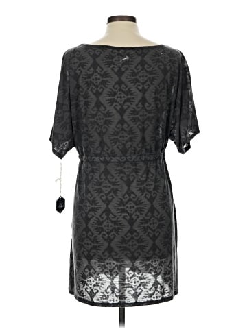 Lavish Short Sleeve Top (view 2)
