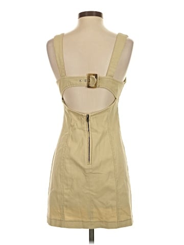 Urban Outfitters Casual Dress (view 2)