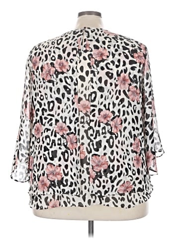 Roz & Ali 3/4 Sleeve Blouse (view 2)