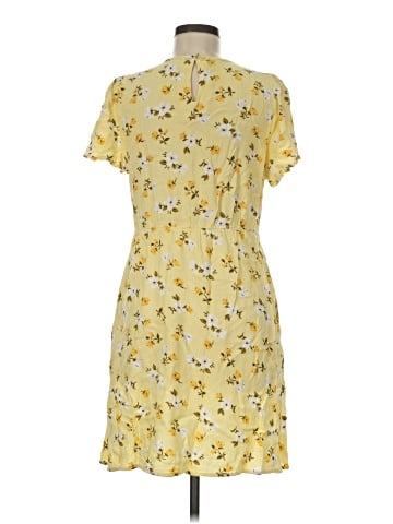 Old Navy Casual Dress (view 2)