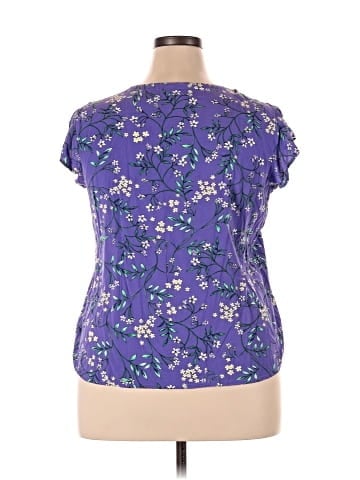 Liz Claiborne Short Sleeve T-Shirt (view 2)
