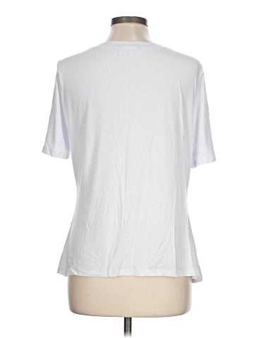 BLOOMCHIC Short Sleeve T-Shirt (view 2)