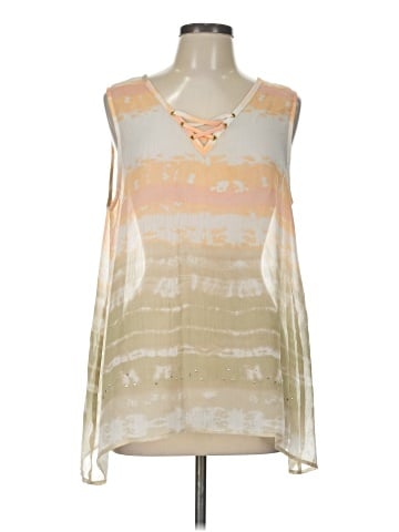 Hearts of Palm Woman Sleeveless Blouse (view 1)