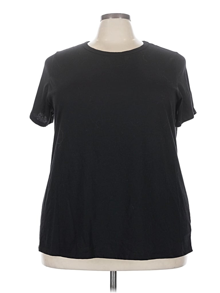 Pre-owned Torrid Short Sleeve T-shirt In Black