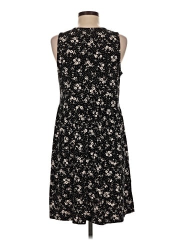 Old Navy Casual Dress (view 2)