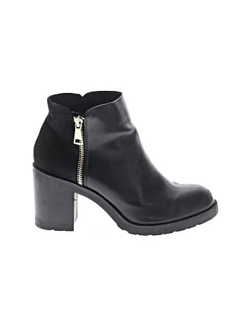 Pull&Bear Ankle Boots (view 1)