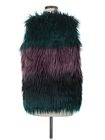 Romeo & Juliet Couture Faux Fur Vest (view 2)
