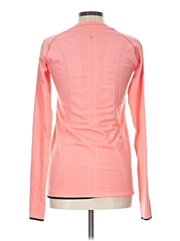 Lululemon Athletica Long Sleeve T-Shirt (view 2)