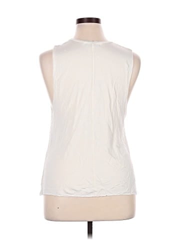 American Eagle Outfitters Sleeveless T-Shirt (view 2)