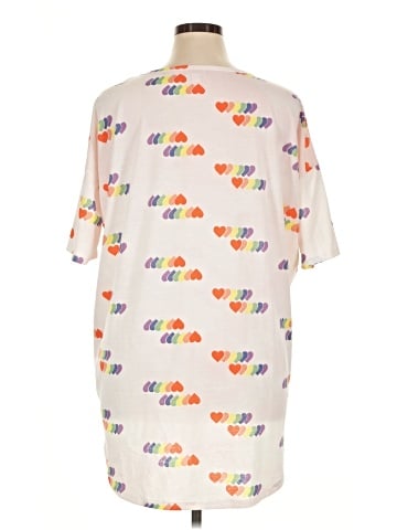 Lularoe Short Sleeve T-Shirt (view 2)