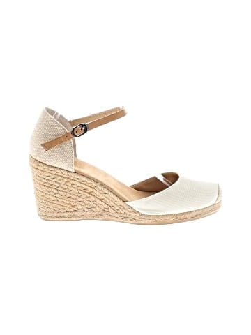 White Mountain Wedges (view 1)
