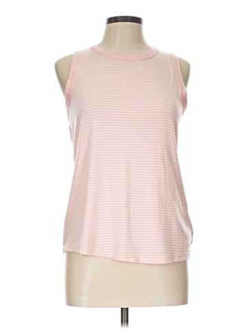 Old Navy Sleeveless T-Shirt (view 1)