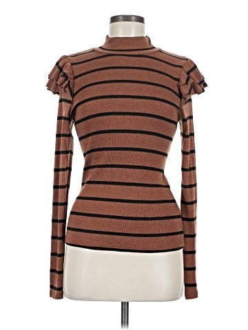t.la Long Sleeve Top (view 1)