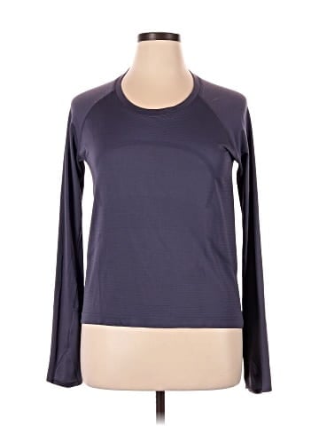 Lululemon Athletica Long Sleeve T-Shirt (view 1)